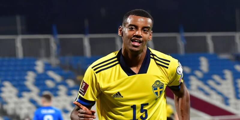 Alexander Isak không thể cùng Thụy Điển đến World Cup 2022